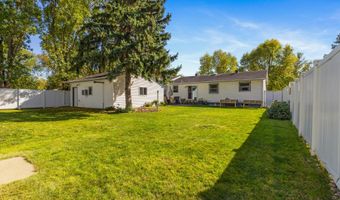 1011 NE 11th Ave, Aberdeen, SD 57401