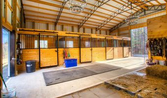 250 Briar Point Rd, Allardt, TN 38504
