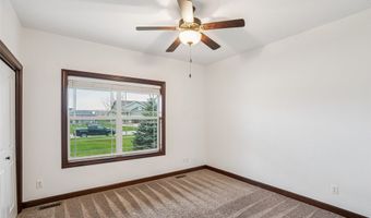 218 34th St SE, Altoona, IA 50009