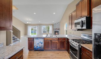 15174 Emory Cir, Apple Valley, MN 55124