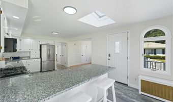 136 Frankfort St, Cranston, RI 02910