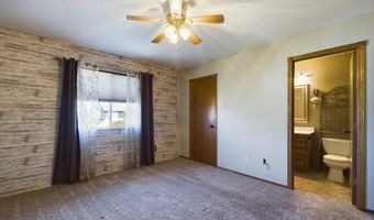 804 E Maywood St, Brandon, SD 57005