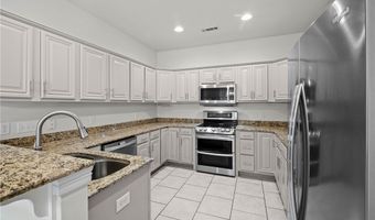 1514 NE Young Ave, Bentonville, AR 72712