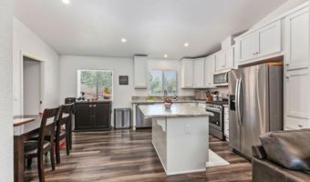2605 Kauana Loa Dr, Escondido, CA 92029