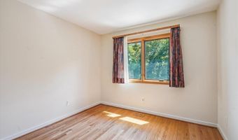 4720 DEER RUN Ct, Alexandria, VA 22306