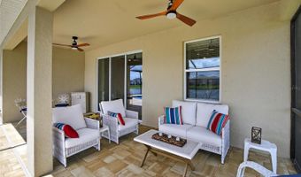 5657 HAWKS CAY St, Apollo Beach, FL 33572