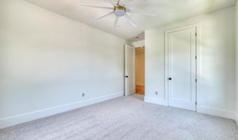 2040 Ivy Cottage Path, Boiling Springs, SC 29316