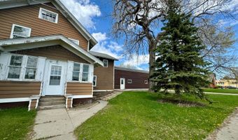 802 7th St, Britton, SD 57430