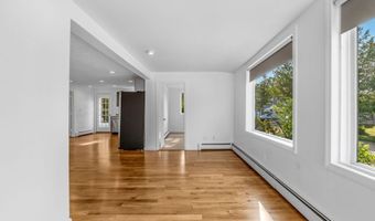 146 Chicoine Ave, Auburn, ME 04210