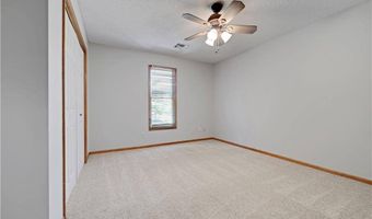 17713 157th Ter, Basehor, KS 66012
