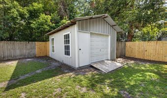 213 N Cleveland Ave, Adel, GA 31620