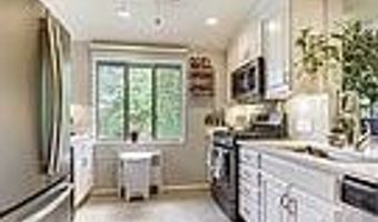 5301 WESTBARD Cir 419, Bethesda, MD 20816