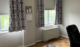6621 WAKEFIELD Dr 317, Alexandria, VA 22307