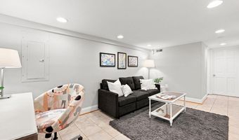 309 K St SE, Washington, DC 20003