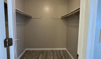 221 E Radine Dr, Benson, AZ 85602