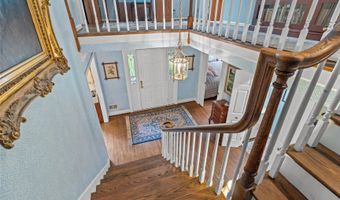 12104 Locust Ln, Anchorage, KY 40223