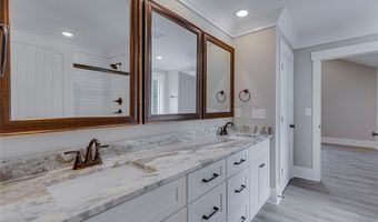125 Hidden Lake Dr, Anderson, SC 29625