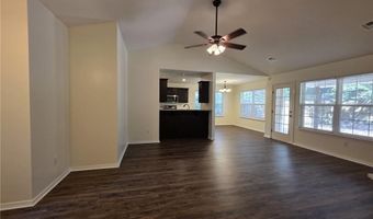 2 Sidebottom Cir, Bella Vista, AR 72714