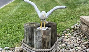 7 Harbor View Dr, Atlantic Highlands, NJ 07716