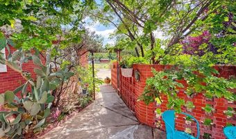 1208 Bryan Cir, Carlsbad, NM 88220