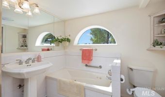 1349 E 4000 N, Buhl, ID 83316