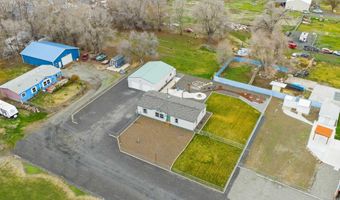317 7th St, Benton City, WA 99320