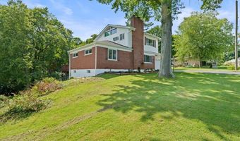 102 Hillcrest Rd, Aurora, IN 47001