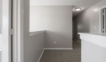 2924 Coles Creek Ln, Indianapolis, IN 46217