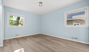8721 WATERFORD Rd, Alexandria, VA 22308