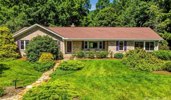13 Ashley Rd, Asheville, NC 28805