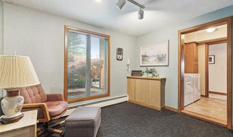 4 Wilbur Rd, Lincoln, RI 02865