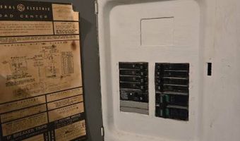 1119 Chatwood Dr, Anniston, AL 36206