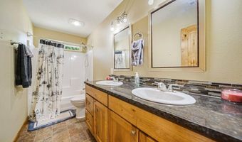 5950 E Colin Dr, Athol, ID 83801