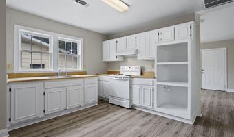 190 St Paul St, Biloxi, MS 39530