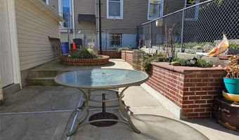 85-06 76th St, Woodhaven, NY 11421