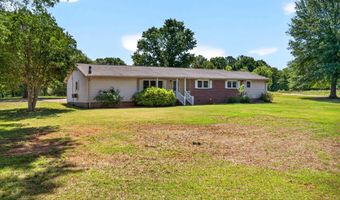 111 Highland Acres Dr, Boiling Springs, SC 29316