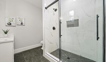 1418 W Maude Ave, Arlington Heights, IL 60004