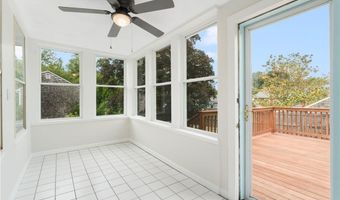 91 Warren Ave, Cranston, RI 02920