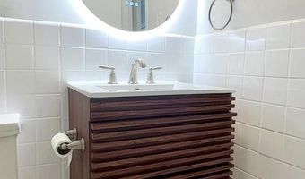 4977 BATTERY Ln 1-311, Bethesda, MD 20814