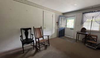 35 Hillcrest Ter, Brattleboro, VT 05301