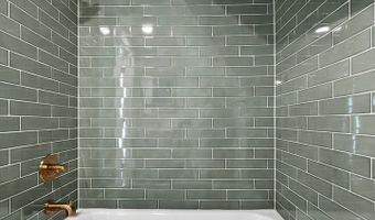 102 Center St, Algonquin, IL 60102