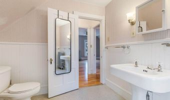 32 Webster Ave, Bangor, ME 04401