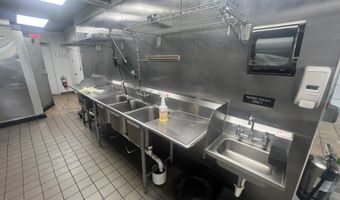 101 E Fullerton Ave 101, Addison, IL 60101