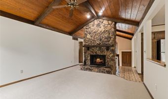 13789 Holyoke Ln, Apple Valley, MN 55124