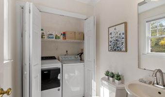 5 Westside Dr, Acton, MA 01720