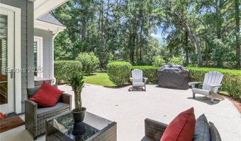 7 Greenwood Dr, Bluffton, SC 29910