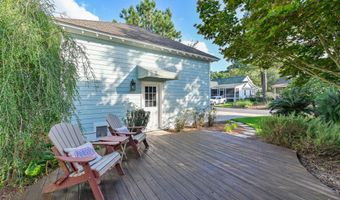 6 Carolina Ln, Beaufort, SC 29907
