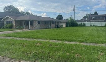 324 CHINCHILLA Dr, Arabi, LA 70032