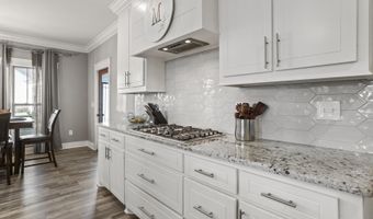 806 Long Leaf Cir, Brandon, MS 39042