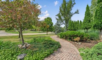 2086 Autumn Hill Dr, Ann Arbor, MI 48103